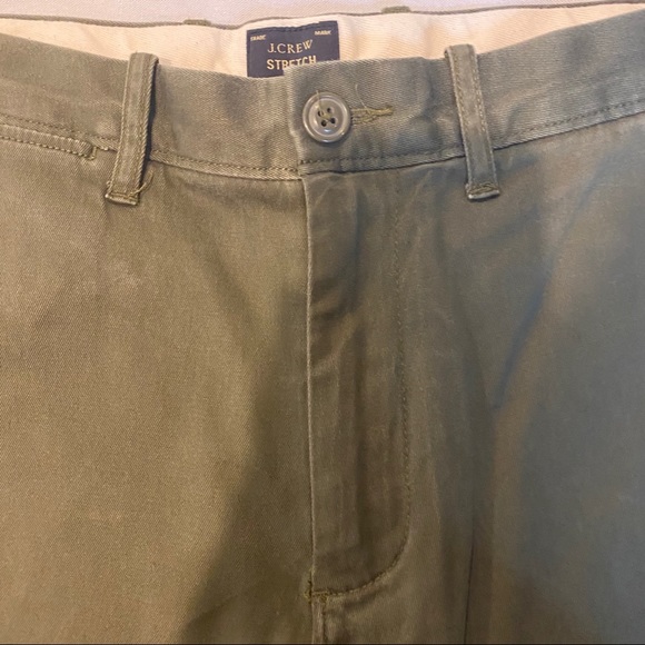 J.Crew Men’s Straight-Fit Stretch Olive Khaki Pant - Picture 3 of 10
